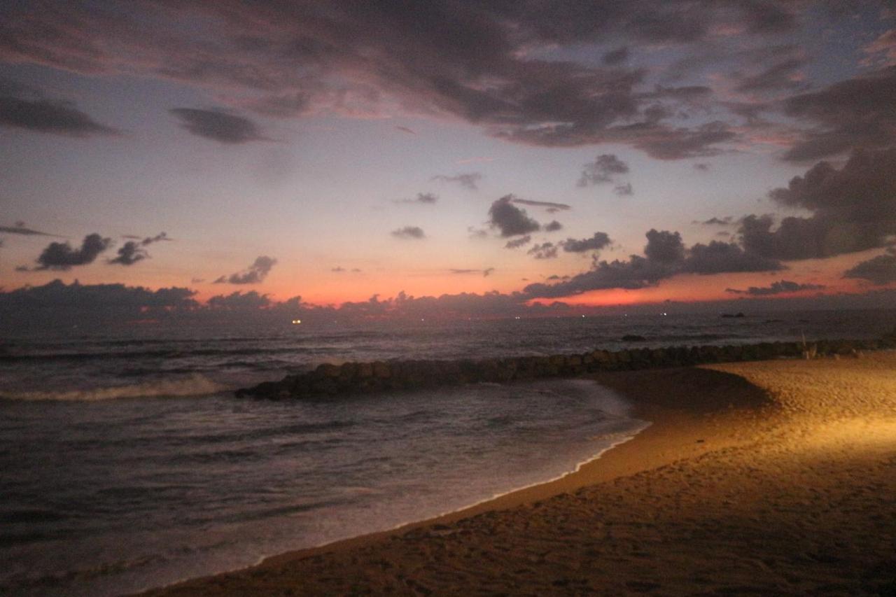 Beach Rip Rap Cabana And Guest Hotel Galle Luaran gambar